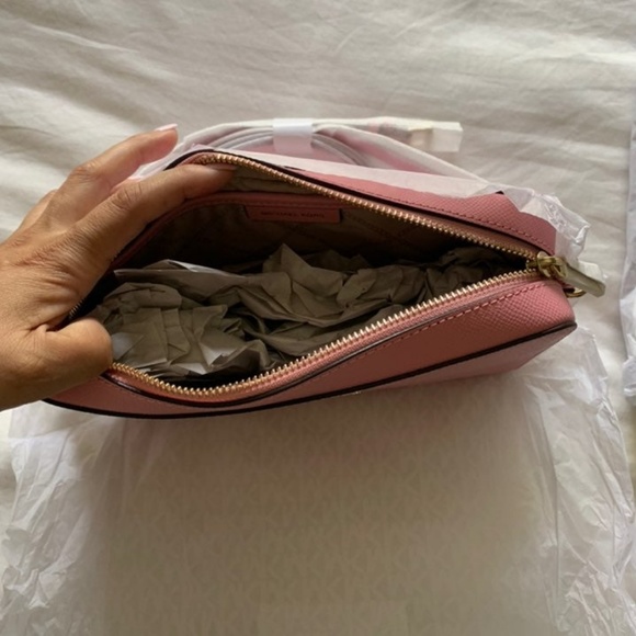 New Michael Kors Jet Set Leather Crossbody - Picture 5 of 6